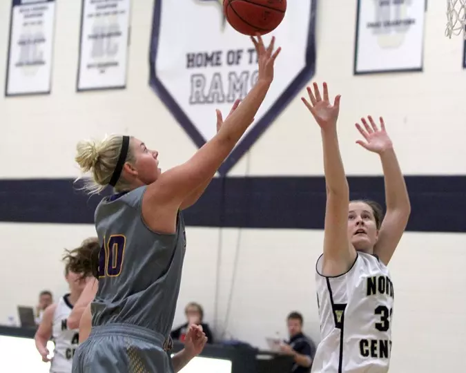 Last-second basket lifts Wildcats to 81-79 win over UW-Stout