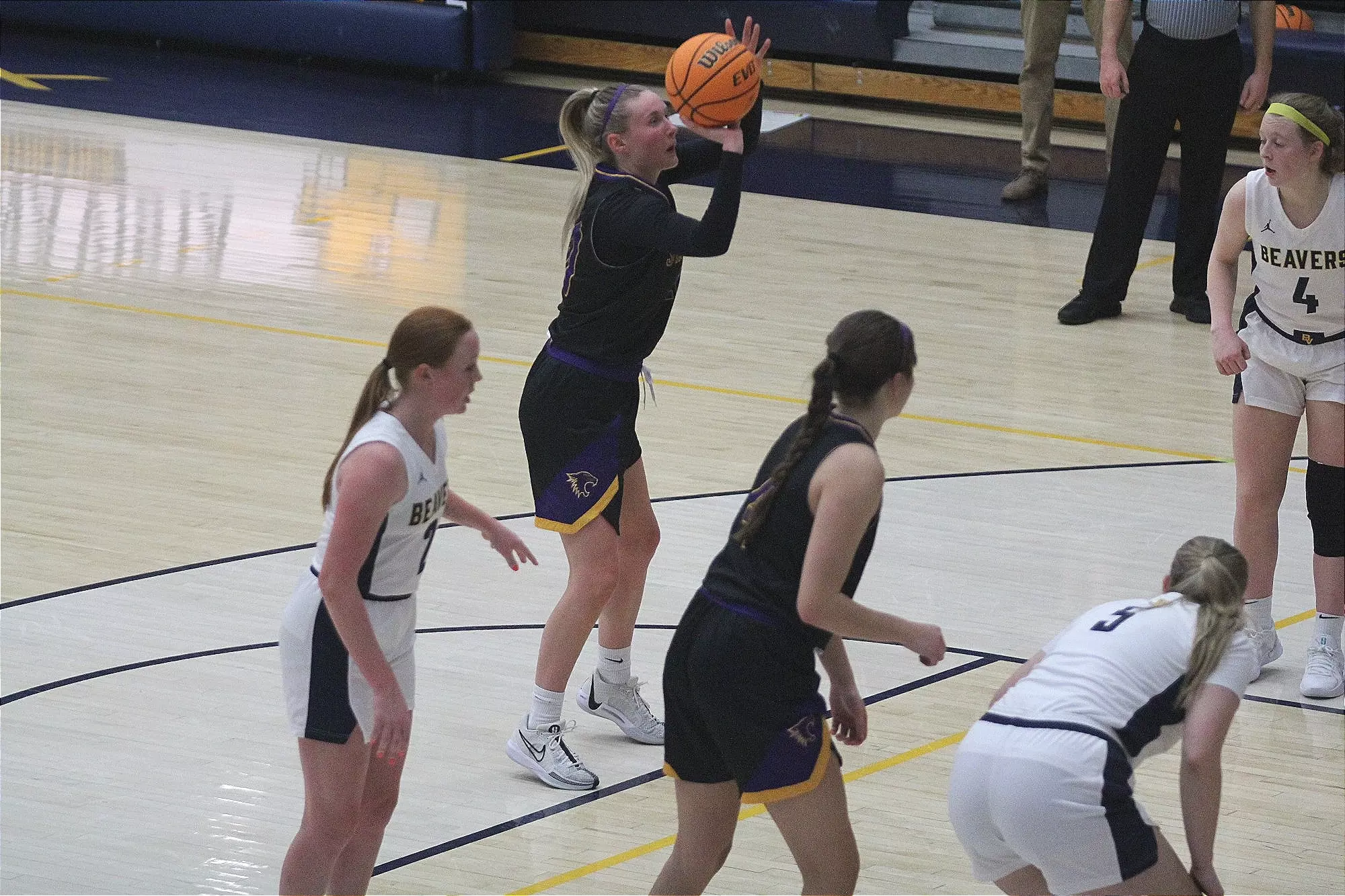 Maddie Young shooting free throw at Buena Vista